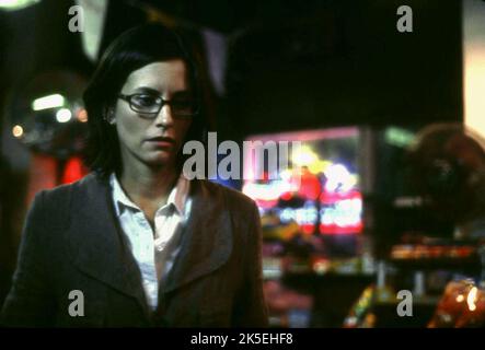 COURTENEY COX-ARQUETTE, NOVEMBER 2004 Stockfoto