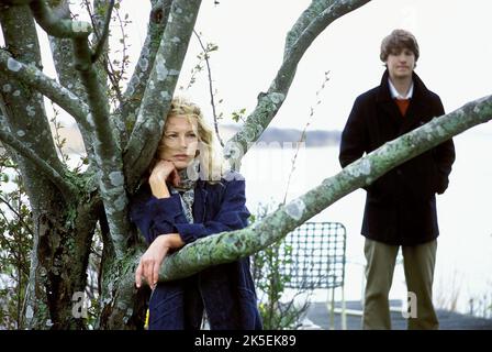 BASINGER,FOSTER, DIE TÜR IM BODEN, 2004 Stockfoto