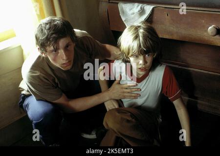 BELL, ALAN, UNDERTOW, 2004 Stockfoto