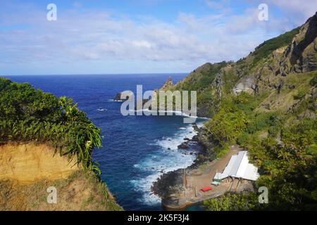 Blick auf Ship’s Landing, Pitcairn’s Dock in Bounty Bay Stockfoto