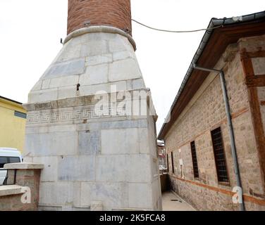 Die Ulu-Moschee in Suhut, Türkei, wurde während der Seljuk-Zeit erbaut. Stockfoto