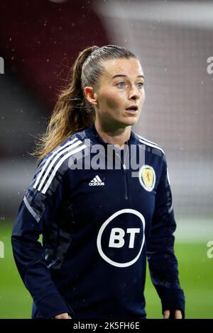 CHRISTIE MURRAY, eine schottische Fußballspielerin, fotografiert während einer Aufwärm- und Trainingseinheit im Hampden Park Glasgow Scotland Stockfoto