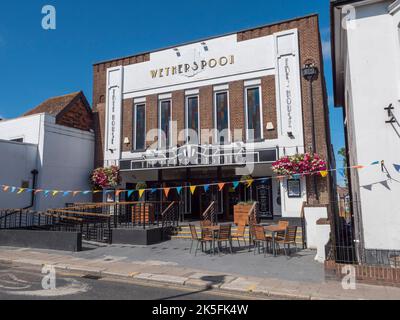 „The Peter Cushing“, ein Wetherspons-Haus in Whitstable, Kent, Großbritannien. Stockfoto