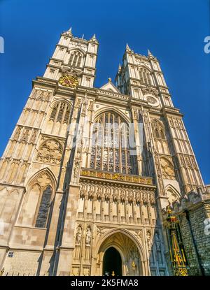 Die Fassade der Westminster Abbey, London, England, Großbritannien Stockfoto