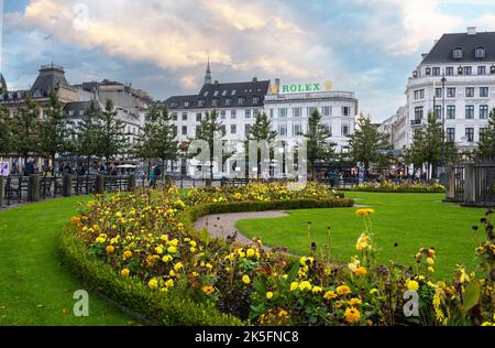 Kopenhagen, Dänemark. Oktober 2022. Panoramablick auf den Kongens Nystorv Platz im Stadtzentrum Stockfoto