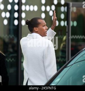 Stromae bei der Chanel Womenswear Frühjahr/Sommer 2023 Show PARIS FASHION WEEK - OKTOBER 4 2022 Stockfoto