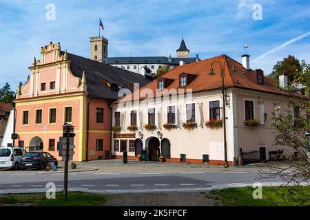 Kleine antike Stadt Rozmberk nad Vltavou, Tschechische Republik. Stockfoto