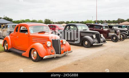 AUSTIN, TX/USA - 17. April 2015: Custom Cars, Lonestar Round Up Car Show. Stockfoto