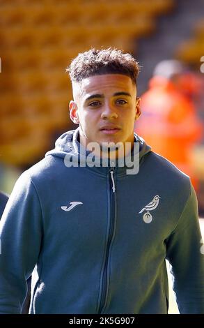 Norwich, Großbritannien. 08. Oktober 2022. Max Aarons von Norwich City trifft am 8. 2022. Oktober in Norwich, England, vor dem Sky Bet Championship-Spiel zwischen Norwich City und Preston North End in der Carrow Road ein. (Foto von Mick Kearns/phcimages.com) Credit: PHC Images/Alamy Live News Stockfoto