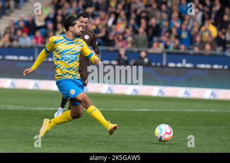 Braunschweig, Deutschland. 08. Oktober 2022. Fußball: 2. Bundesliga, Eintracht Braunschweig - FC St. Pauli, Matchday 11, Eintracht-Stadion. Braunschweigs Immanuel Pherai punktet mit 1:1. Quelle: Swen Pförtner/dpa - Nutzung nur nach schriftlichem Vereinbarung mit der dpa/Alamy Live News Stockfoto