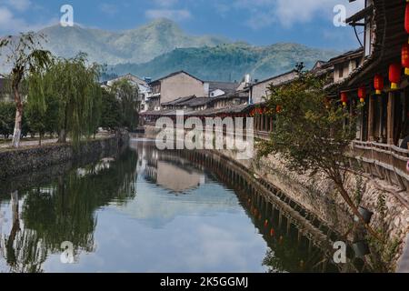 Yantou, Boteli, Zhejiang, China.  Lishui Street, aus 16.. Jahrhundert. Stockfoto