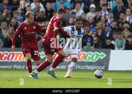 Wes McDonald von Hartlepool United in Aktion während des Spiels der Sky Bet League 2 zwischen Hartlepool United und Carlisle United am Samstag, 8.. Oktober 2022, im Victoria Park, Hartlepool. (Kredit: Mark Fletcher | MI News) Kredit: MI Nachrichten & Sport /Alamy Live News Stockfoto