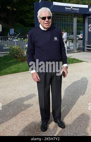 Rom, Italien. 08. Oktober 2022. Nicola Pietrangeli nimmt an der Veranstaltung Tennis & Friends Teil, die in Zusammenarbeit mit der Poliklinik Gemelli im Foro Italico organisiert wird. Kredit: SOPA Images Limited/Alamy Live Nachrichten Stockfoto