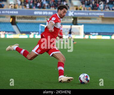 London, Großbritannien. 08. Oktober 2022. LONDON ENGLAND - OKTOBER 08 :Matt Crooks von Middlesbrough während des Meisterschaftsspiel zwischen Millwall gegen Middlesborough in Den, London am 08.. Oktober 2022 Credit: Action Foto Sport/Alamy Live News Stockfoto