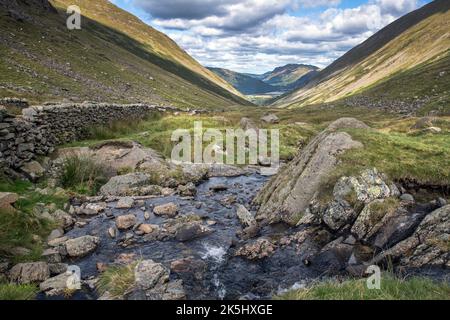 Blick auf Brothers Water vom Kirston Pass in Cumbria UK Stockfoto