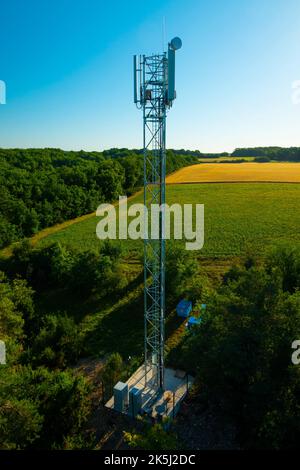 Frankreich, Essonne (91), Chalou-Moulineux, 5G Mobilfunkantenne Stockfoto
