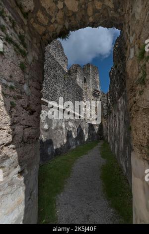 Burgruine Alt-Trauchburg, 13.. Jahrhundert die Ruine ist eine der am besten erhaltenen in der Allgäu, Weitnau-Alttrauchburg, Bayern, Deutschland Stockfoto