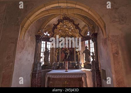 Rokoko-Altar in der St. Anna-Kapelle, Zeil am Main, Unterfranken, Bayern, Deutschland Stockfoto