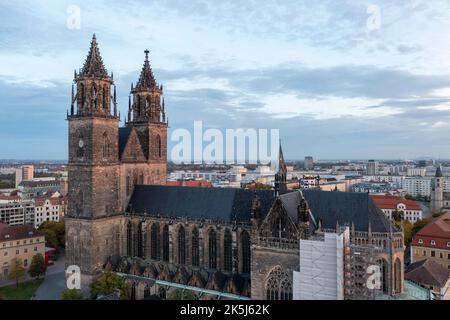 Blick aus der Vogelperspektive auf den Magdeburger Dom, Magdeburg, Sachsen-Anhalt, Deutschland Stockfoto