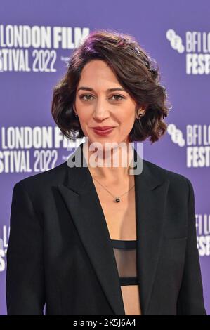 London, Großbritannien. 8. Okt 2022. ZAR Amir Ebrahimi kommt bei der britischen Premiere zur Heiligen Spinne, ebenfalls ein Protest gegen den Tod von Mahsa Amini beim 2022 des BFI London Film Festival am 8.. Oktober 2022 in der South Bank, Royal Festival Hall, London, Großbritannien. Quelle: Siehe Li/Picture Capital/Alamy Live News Stockfoto