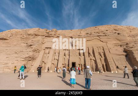 Hathor Tempel von Nefertari, Felsentempel Abu Simbel, Ägypten Stockfoto