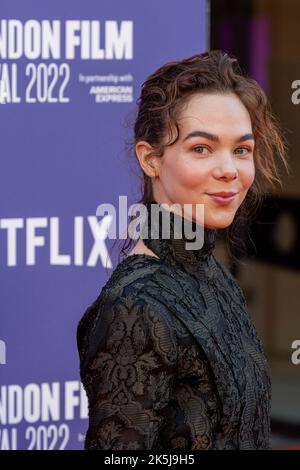 London, Großbritannien. 08. Oktober 2022. Ximena Lamadrid nimmt an der britischen Premiere „Bardo, False Chronicle of A Handle of Truths“ während des BFI London Film Festival 66. in der Southbank Centre Royal Festival Hall Teil. Kredit: SOPA Images Limited/Alamy Live Nachrichten Stockfoto