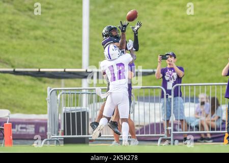 8. Oktober 2022: Stephen F. Austin Lumberjacks Wide Receiver (12) während des NCAA-Fußballspiels zwischen den Abilene Christian Wildcats und den Stephen F. Austin Lumberjacks im Homer Bryce Stadium in Nacogdoches, Texas. Prentice C. James/CSM Stockfoto