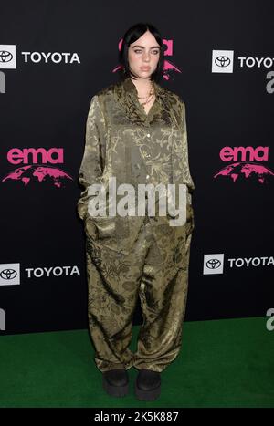 Los Angeles, USA. 8. Okt 2022. Billie Eilish bei der Gala der Environmental Media Awards 2022 in den Sunset Las Palmas Studios am 8. Oktober 2022 in Los Angeles, Kalifornien © Janet Gough / AFF-USA.com Quelle: AFF/Alamy Live News Stockfoto