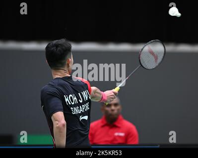 Sydney, Australien. 09. Oktober 2022. Jia Wei Joel Koh (Singapur) wurde während des YONEX Sydney International 2022 Men's Single Finals gegen Lin Chun-Yi (Chinese Taipei) in Aktion gesehen. Lin Chun-Yi gewann das Spiel 21-11, 12-21, 21-10. Kredit: SOPA Images Limited/Alamy Live Nachrichten Stockfoto