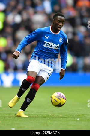 Glasgow, 8.. Oktober 2022. Fashion Sakala der Rangers beim Cinch Premiership-Spiel im Ibrox Stadium, Glasgow. Bildnachweis sollte lauten: Neil Hanna / Sportimage Kredit: Sportimage/Alamy Live News Stockfoto