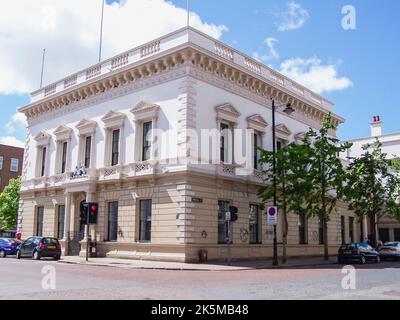 Montagegebäude, an der Kreuzung von Donegall Street, North Street, Waring Street und Bridge Street, Belfast, Nordirland Stockfoto