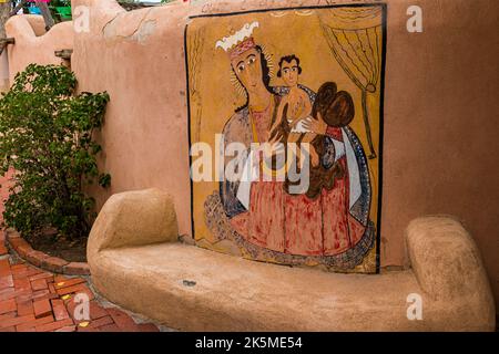 Wandgemälde an der Wand in der Gasse, Old Town Plaza, Albuquerque, New Mexico, USA Stockfoto