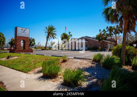 punta Gorda, FL, USA - 8. Oktober 2022: Foto des Judy Lynch Portraits Building Stockfoto