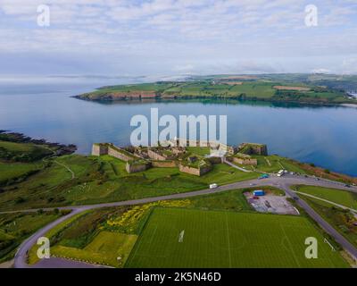 Kinsale, Irland - 16 05 2022: Charles Fort ist ein massives sternförmiges Bauwerk aus dem späten 17. Jahrhundert, das von William Robinson entworfen wurde Stockfoto