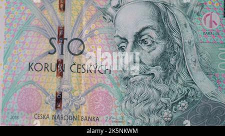 Nahaufnahme des tschechischen Geldes. Tschechischer König auf Papierbanknote Stockfoto