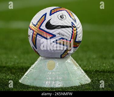 Nike Aerow Scuplt Premier League Spielball während des Premier League-Spiels Everton gegen Manchester United im Goodison Park, Liverpool, Großbritannien, 9.. Oktober 2022 (Foto von Craig Thomas/Nachrichtenbilder) Stockfoto