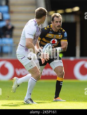 Coventry, Großbritannien. 09. Oktober 2022. Burger Odendaal von Wasps Rugby während des Spiels der Gallagher Premiership Wasps gegen Northampton Saints in der Coventry Building Society Arena, Coventry, Großbritannien, 9.. Oktober 2022 (Foto von Nick Browning/News Images) in Coventry, Großbritannien am 10/9/2022. (Foto von Nick Browning/News Images/Sipa USA) Quelle: SIPA USA/Alamy Live News Stockfoto