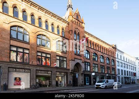 Kopenhagen, Dänemark. Oktober 2022. Außenwerbung des kanadischen Botschaftspalastes im Stadtzentrum Stockfoto