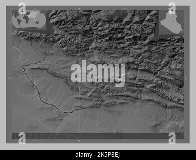 Dihok, Provinz Irak. Höhenkarte in Graustufen mit Seen und Flüssen. Standorte der wichtigsten Städte der Region. Karten für zusätzliche Eckposition Stockfoto