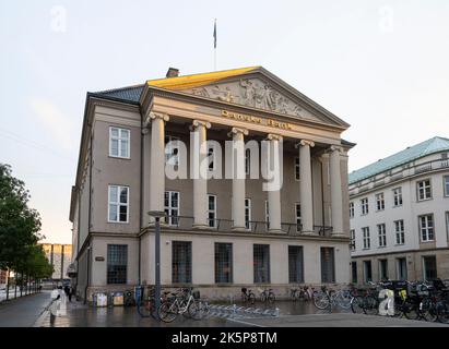 Kopenhagen, Dänemark. Oktober 2022. Außenwerbung des Danske Bank-Gebäudes im Stadtzentrum Stockfoto