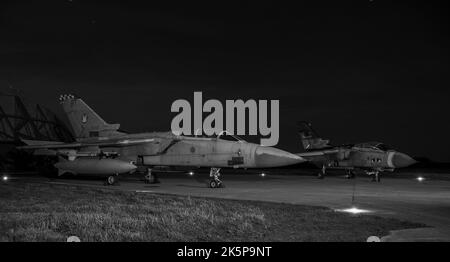 Letzter Nachtshooting im Cornwall Aviation Heritage Centre vor seiner Schließung am 31. 2022. Oktober Stockfoto