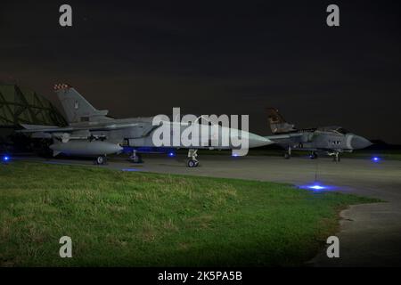 Letzter Nachtshooting im Cornwall Aviation Heritage Centre vor seiner Schließung am 31. 2022. Oktober Stockfoto