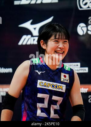 ROTTERDAM, NIEDERLANDE - 9. OKTOBER: Satomi Fukudome aus Japan während des Pool E Phase 2-Spiels zwischen Japan und den Niederlanden am 16. Tag der FIVB Volleyball-Frauen-Weltmeisterschaft 2022 beim Rotterdam Ahoy am 9. Oktober 2022 in Rotterdam, Niederlande (Foto: Rene Nijhuis/Orange Pictions) Stockfoto