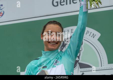 Genf, Schweiz. 10. September 2022. Ashleigh Moolman Pasio aus Südafrika vom SD Worx Team Women gewinnt die Tour de Romandie für Frauen (Foto: Eric Dubost/Pacific Press) Quelle: Pacific Press Media Production Corp./Alamy Live News Stockfoto