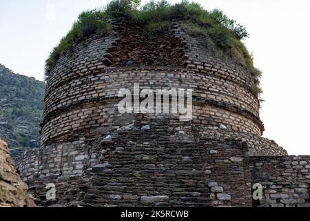 Amluk-Dara Stupa liegt im Swat-Tal von Pakistan. [1] Es ist ein Teil der Gandhara-Zivilisation in Amluk-Dara. Es wird angenommen, dass die Stupa BU war Stockfoto