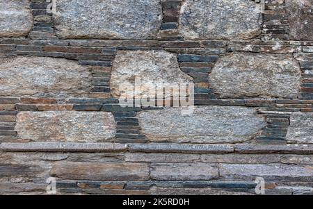 Die Mauer der Amluk dara Stupa wurde vermutlich in den Jahren 2.-9. u.Z. erbaut Stockfoto