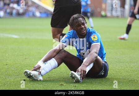 Peterborough, Großbritannien. 08. Oktober 2022. Ricky Jade-Jones (PU) verfehlt das Spiel Peterborough United gegen Burton Albion, EFL League One, im Weston Homes Stadium, Peterborough, Cambridgeshire. Kredit: Paul Marriott/Alamy Live Nachrichten Stockfoto