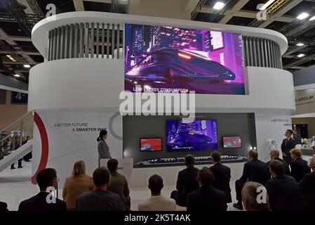 Eine Präsentation des neuen Magnetschwebezugs Maglev der CRRC China Railways auf der Innotrans International Transport expo, Berlin, September 2022 Stockfoto