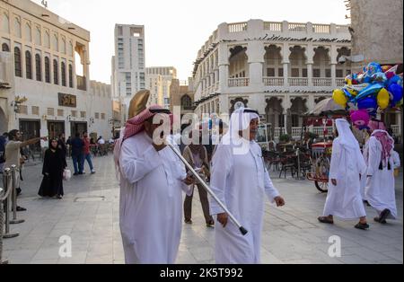 2022-10-08 16:43:15 Foto aufgenommen am 08. Oktober 2022. Allgemeine Ansicht des traditionellen Marktes in Souq Waqif in Doha - Katar. Vor der Fußball-Weltmeisterschaft 2022 in Katar. niederlande aus - belgien aus Stockfoto