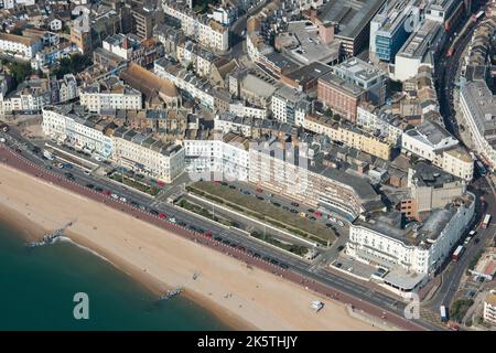 Carlisle Parade und Robertson Terrace, Hastings, East Sussex, 2020. Stockfoto